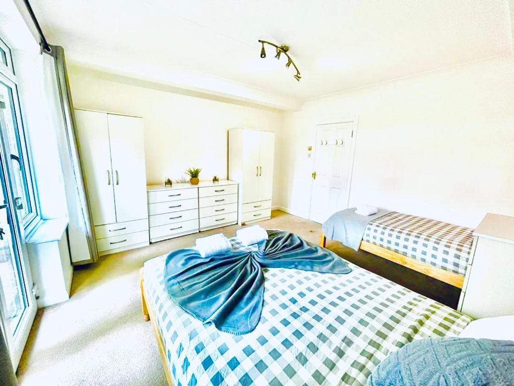 Up To 3 People, In A Share House With Private Garden Access Hospedagem domiciliar *